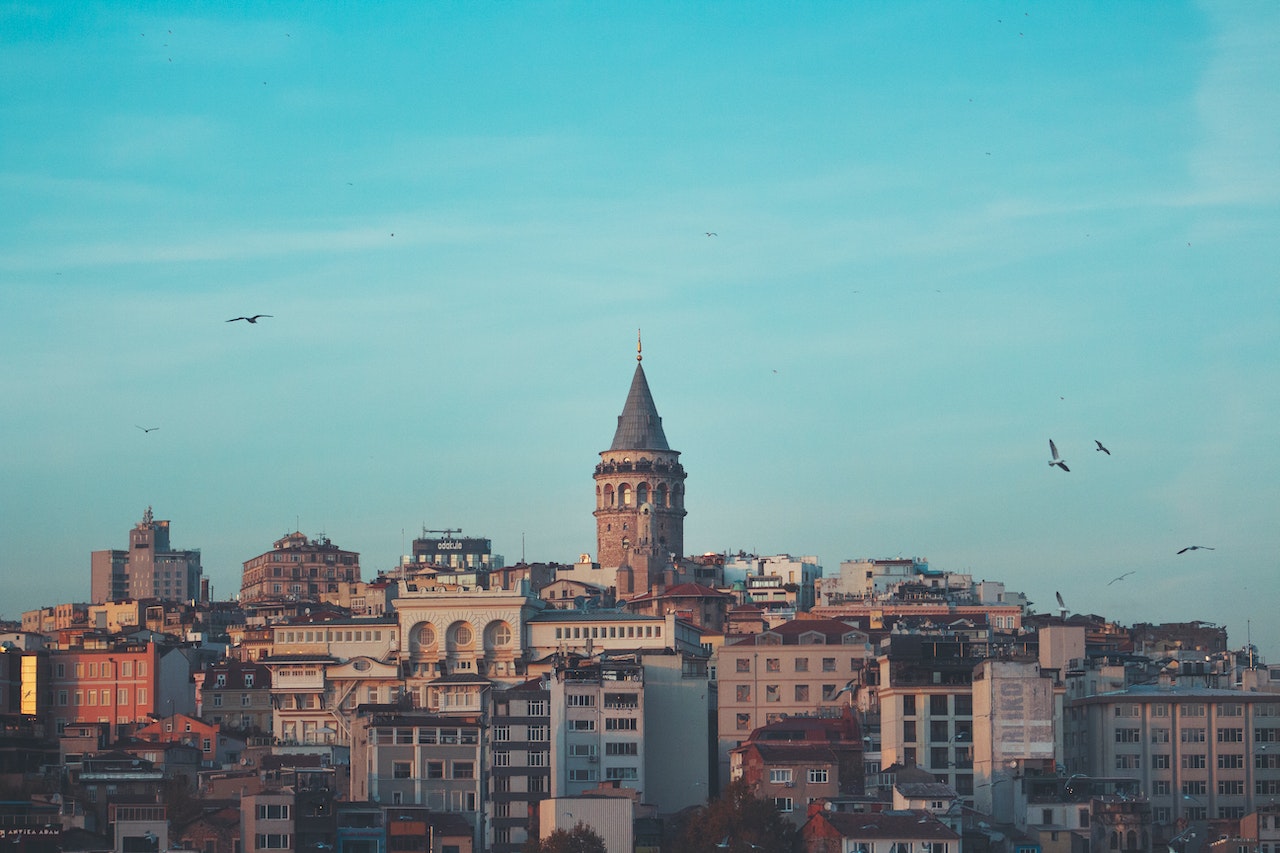 Galata kulesi yıllara meydan okumaya devam ediyor