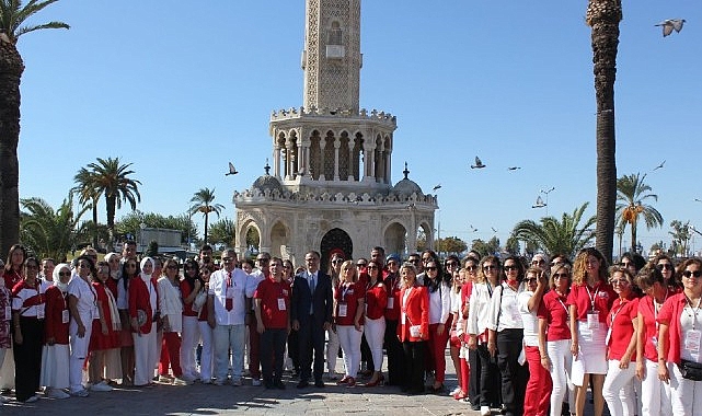 İzmir Valiliği himayesinde, Cumhuriyetimizin