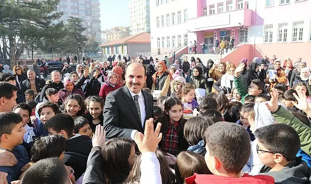 Konya Büyükşehir Belediye Başkanı Uğur İbrahim Altay 2024-2025 Eğitim-Öğretim Yılı’nın