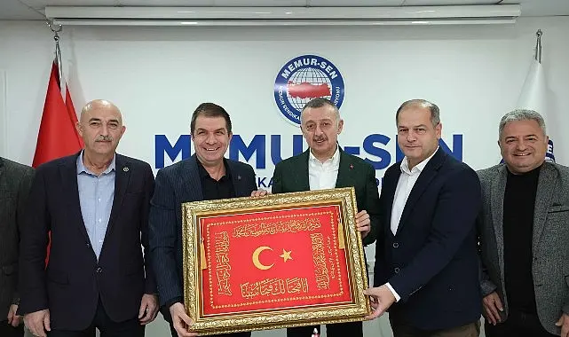 Kocaeli Büyükşehir Belediye Başkanı Doç.Dr.Tahir Büyükakın, STK ziyaretleri kapsamında Memur-Sen