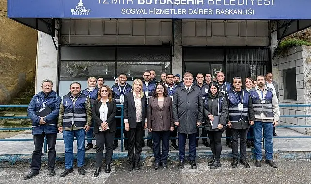 İzmir Büyükşehir Belediye Başkanı Dr. Cemil Tugay, Konak’ın Ballıkuyu semtinde