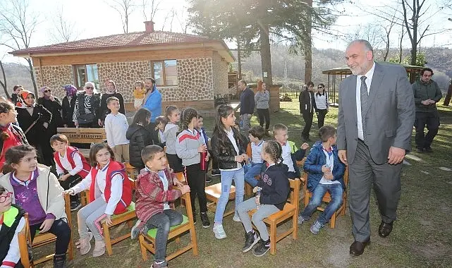 Canik Belediye Başkanı İbrahim Sandıkçı, Canik Orman Okulu’nda 4974 öğrenciye