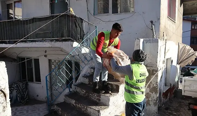 Dikili Belediyesi, sosyal belediyecilik anlayışıyla hem çevreyi koruyor hem de