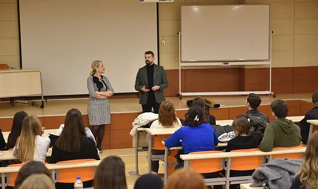 Ege Üniversitesi 70. Kuruluş Yıldönümü Etkinlikleri kapsamında, İletişim Fakültesinde bir