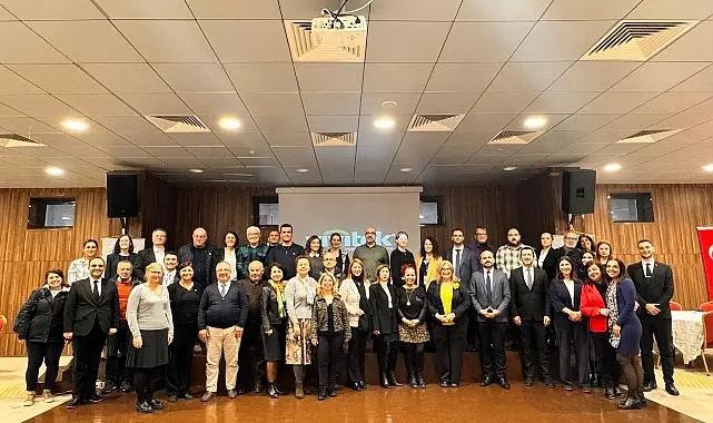 İzmir Büyükşehir Belediyesi, alanında uzman isimlerin katılımıyla İleri Yaş Çalıştayı
