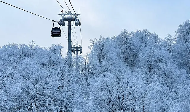 Kocaeli Büyükşehir Belediyesi’nin vizyon projelerinden olan Kartepe Teleferiği, karne heyecanı