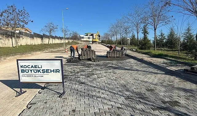 Kocaeli Büyükşehir Belediyesi kırsal mahalleler başta olmak üzere, yollara dayanıklı