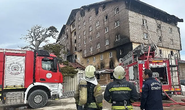 Büyükşehir İtfaiye Dairesi Başkanlığı’na bağlı 2 araç ve 5 personel