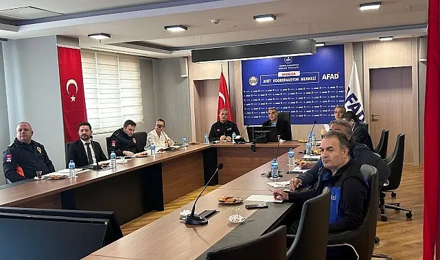 Manisa’nın olası afet risklerine karşı hazırlıklı olması için Manisa Valiliği