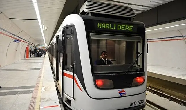 İzmir Büyükşehir Belediyesi, yolcu yoğunluğunu dikkat alarak İzmir Metrosu’nun sefer