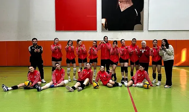 Kahramankazan Belediyespor Kulübü Voleybol Takımı Ankara Yıldız Kızlar Ligi’nde karşılaştığı