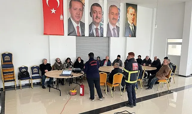 Kocaeli Büyükşehir Belediyesi İtfaiye Dairesi Başkanlığı vatandaşları bilgilendirmeye yönelik eğitimlerine