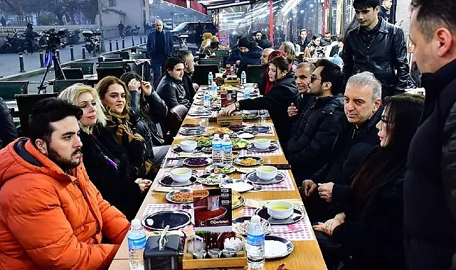 Dijital dünyanın yeni yüzü Habercaddesitv’nin Aksaray’da bulunan Ciğeristan’da verdiği iftar